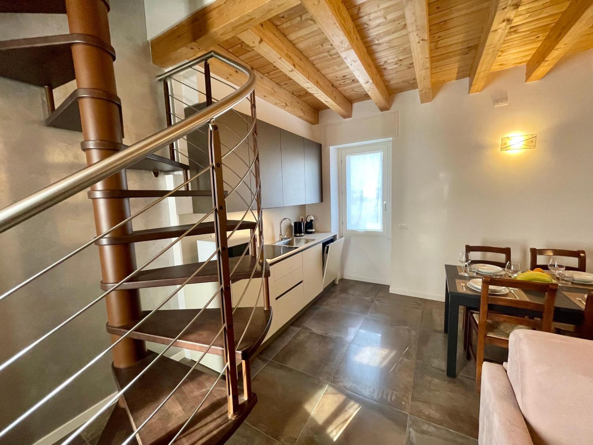 Apartamento Cavecchie Desenzano Desenzano del Garda Exterior foto
